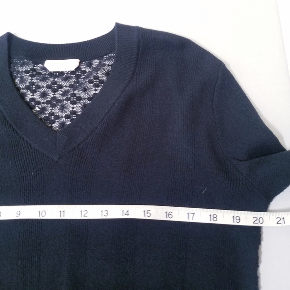 🌸 See by Chloe | Crewneck with Lace Back Panel - Picture 5 of 8